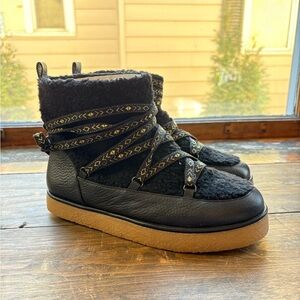 House of Harlow 1960 Sherpa Winter Boots